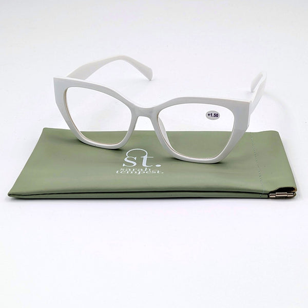 Rounded chic lightweight and comfortable reading glasses