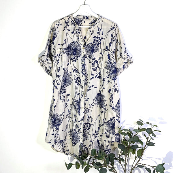 Whimsical flower outline print shirt