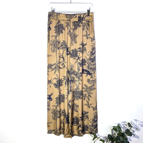 Viscose satin feel straight leg trousers with tropical line print and pockets (L)