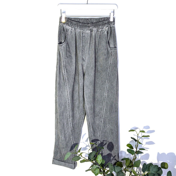 Vintage wash soft viscose mix trousers with seam detail, elasticated waist and pockets (M)