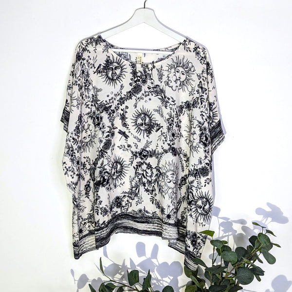 Sun rays and flowers print boxy rayon viscose mix top