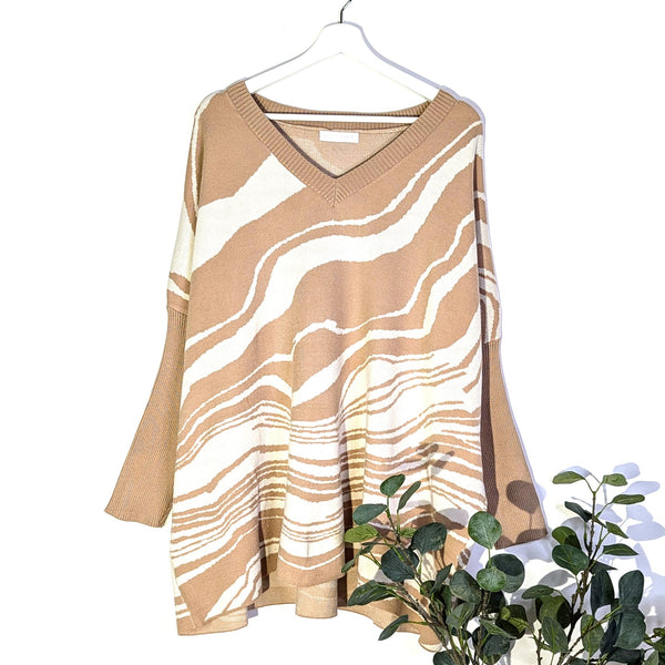 Luxe knitted swirl design free size v neck jumper