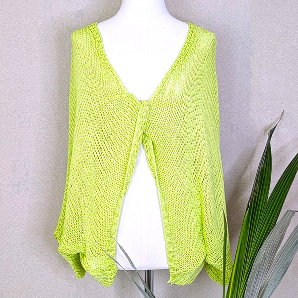 Slouchy knitted top with twist detail