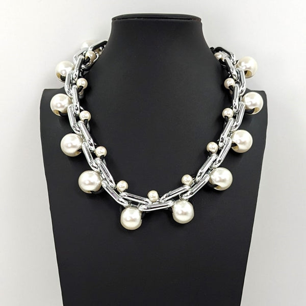 Pearl link statement necklace