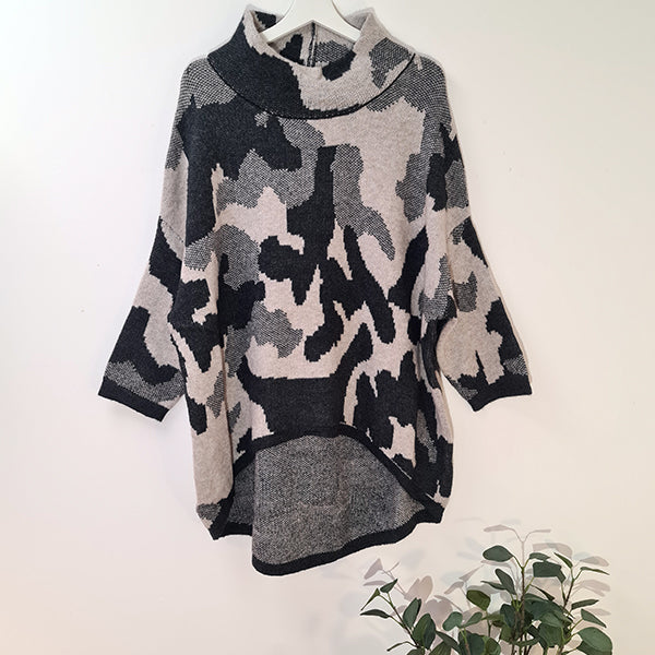 Luxury high-low turtle neck jumper with camouflage design knit