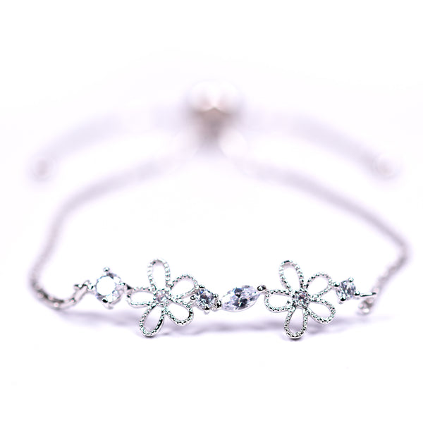 Delicate flower bracelet with CZ stones