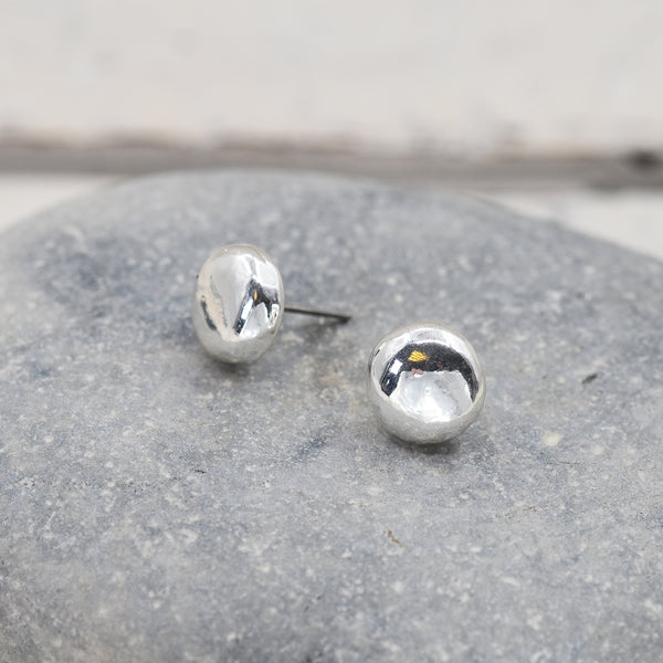 Silver disc stud earrings