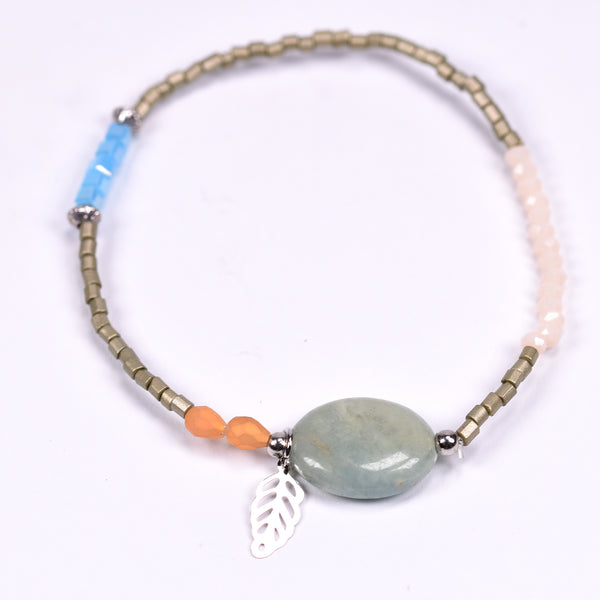 Feature stone on beaded bracelet