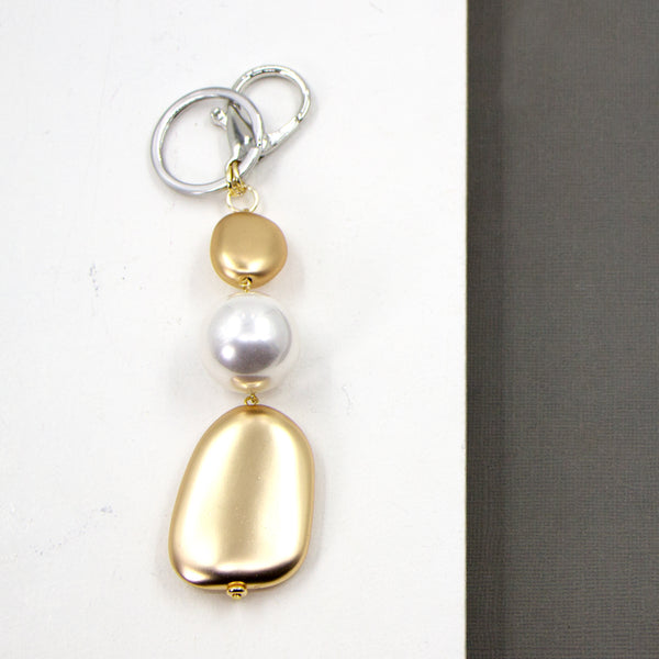 Pebble shape component and pearl keyring