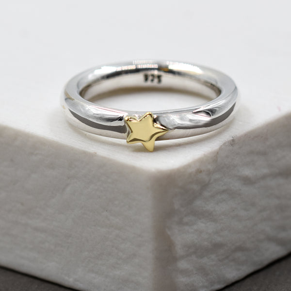 Sterling Silver ring with brass star - Size 9