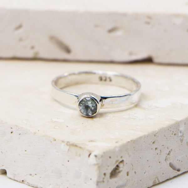 925 Silver soft hammered stacking ring with blue topaz stone - Size 6