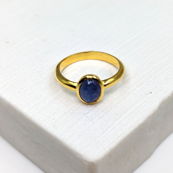 Oval tanzanite cabochon gold plated 925 silver ring