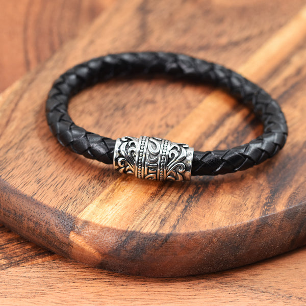 Leather and stainless steel mens bracelet