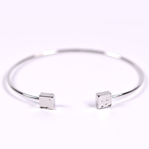 Dainty bangle with solid square ends