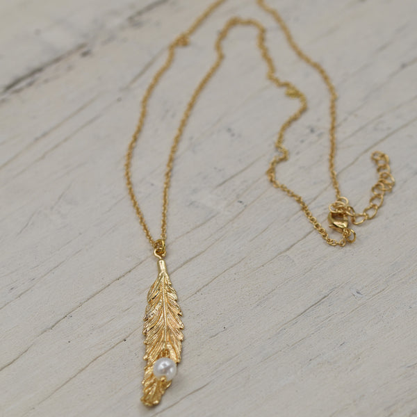 Longer leaf and pearl drop necklace