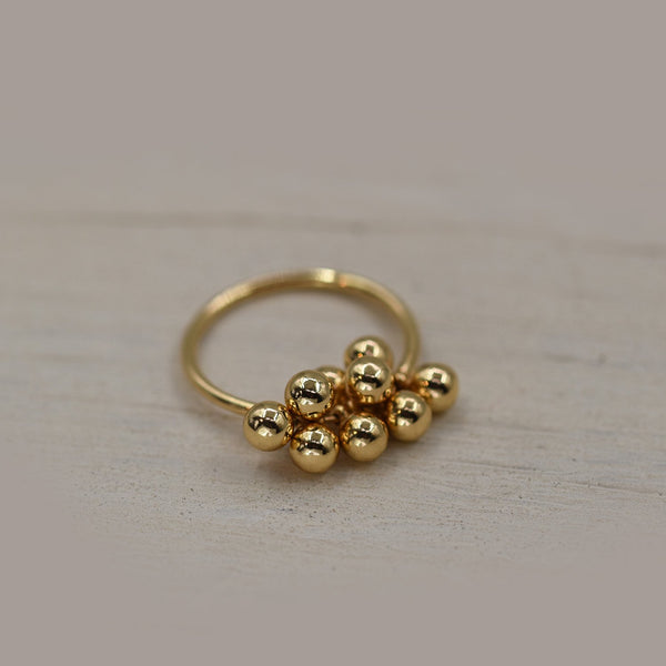 Delicate ball cluster ring