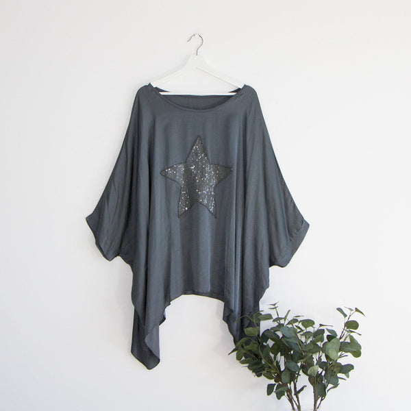 Free sized satin batwing top with star feature