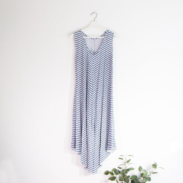 V neck easywear light weight stripy dress