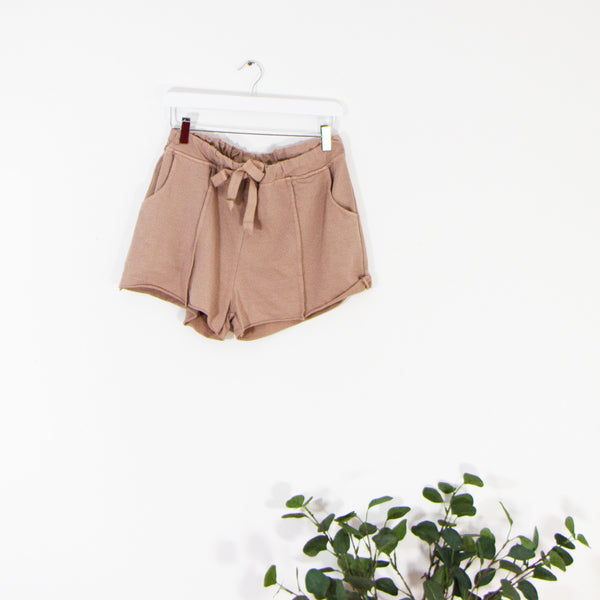 Jersey shorts with drawstring waist and pockets (M)