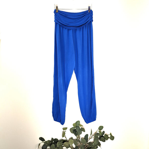 Plain hareem style pants with stretchy waistband