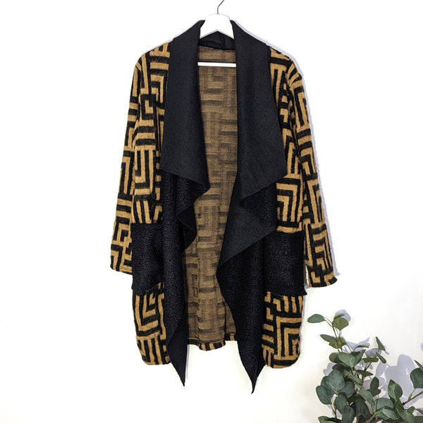 Waterfall lapel coatigan with geometric printed fabric (M-L)