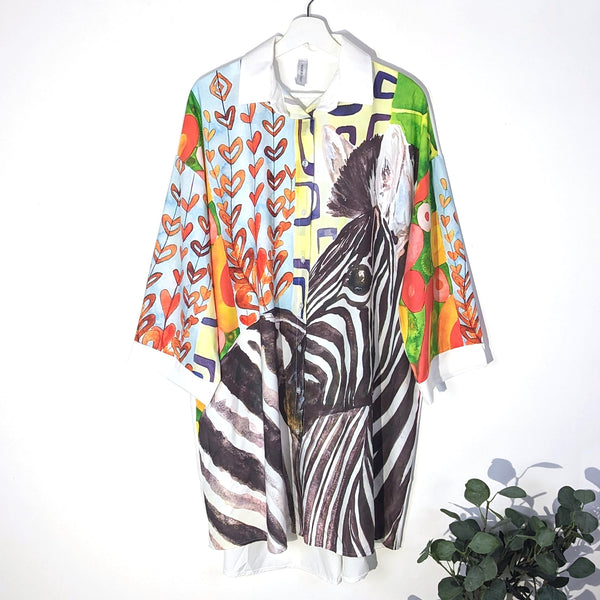 Roomy longline zebra and heart print shirt (L-XXL)