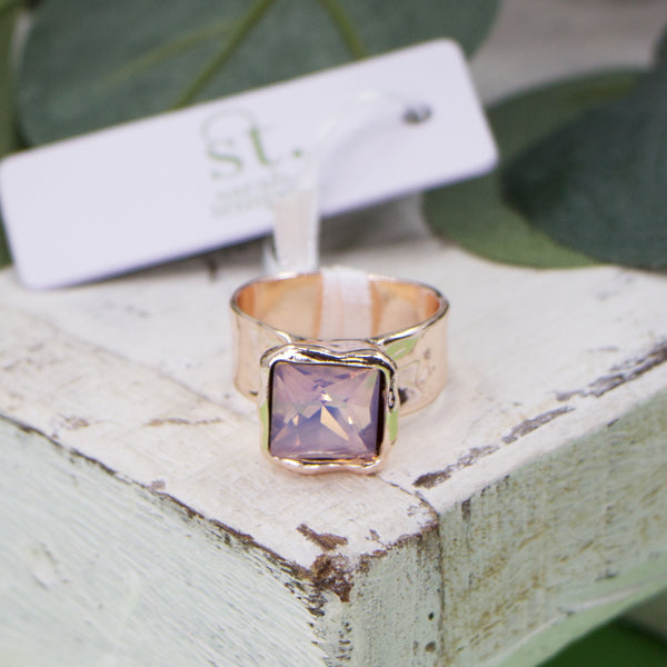 Chic square crystal ring with soft beaten effect setting and band