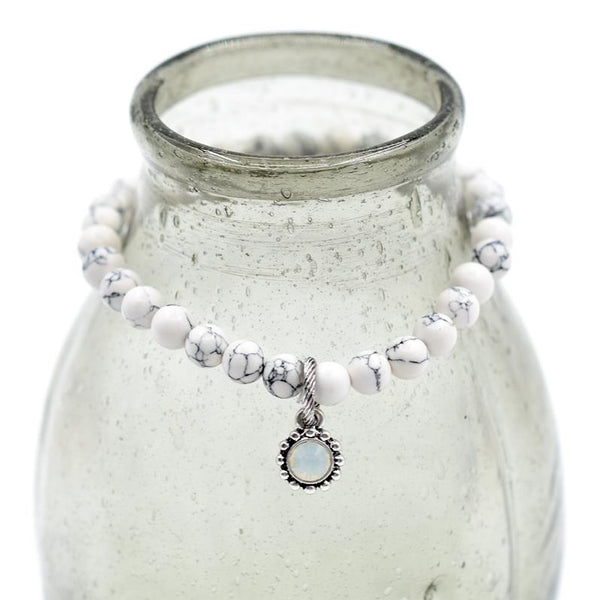 Marble effect beaded braclet with delicate opal stone drop