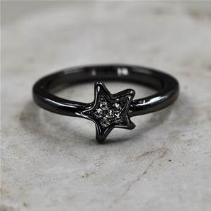 Gun metal little star ring with crystal