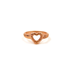 Fossil effect cut out heart ring