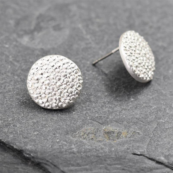 Round shape stingray skin effect earrings