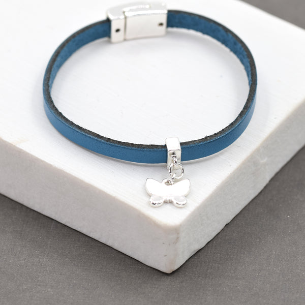 Single strand bracelet with butterfly charm