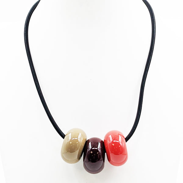 Mixed red pebble pendant necklace